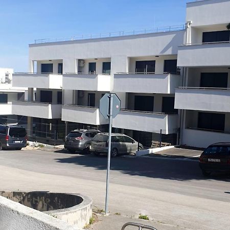 Helena Apartment Premantura Exterior photo
